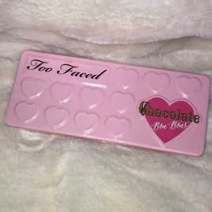 Too faced chocolate bon bon palette 🍫💕